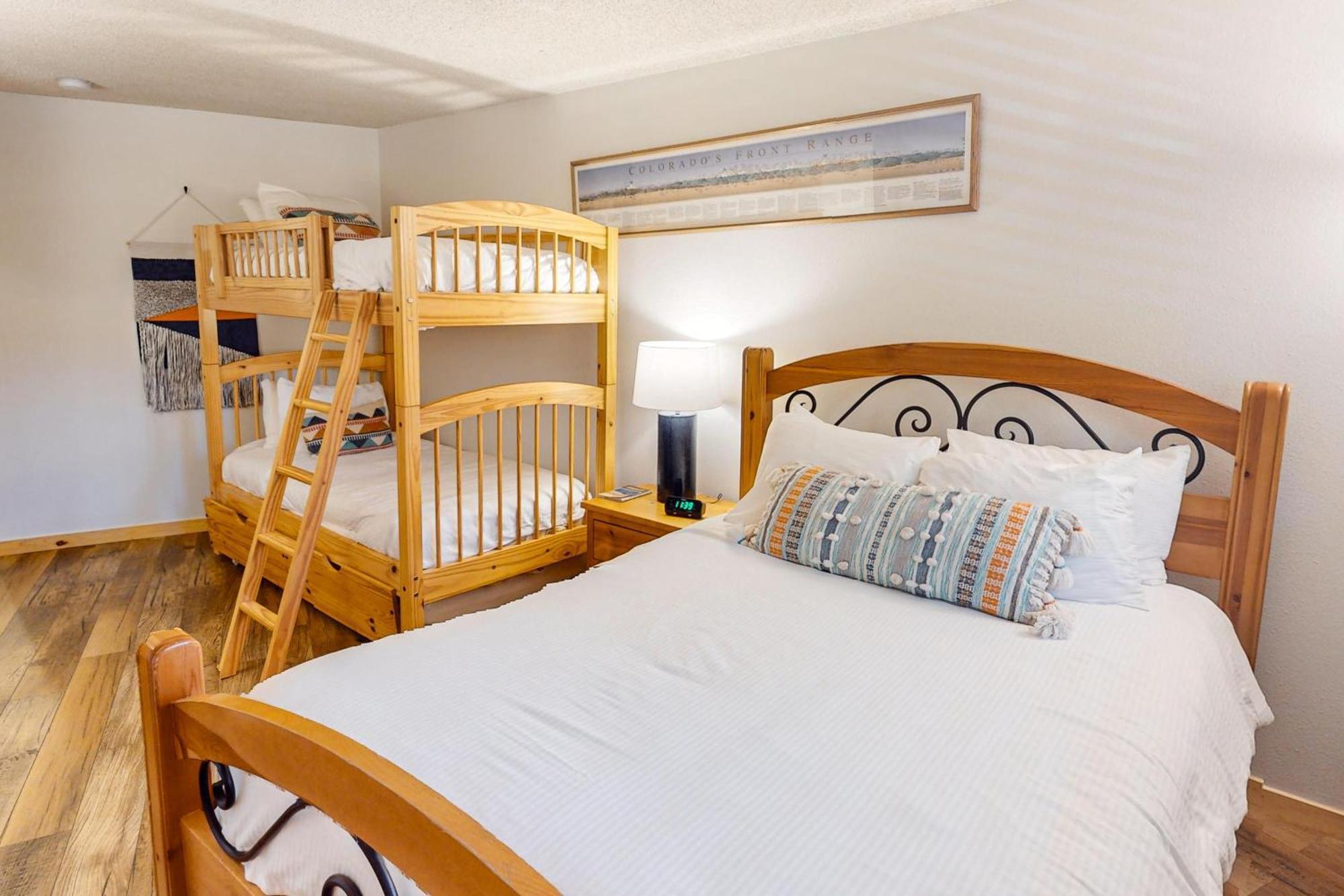 Ajs Outpost - Ski-In Condo - Fireplace & Hot Tub Breckenridge Εξωτερικό φωτογραφία